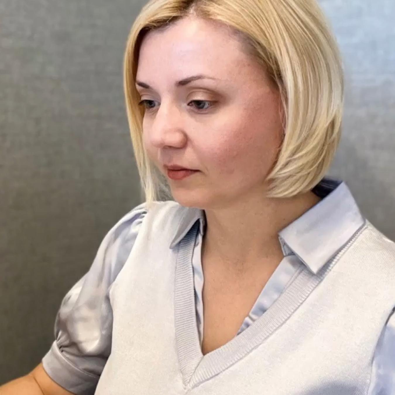 Portrait of colleague Candy working