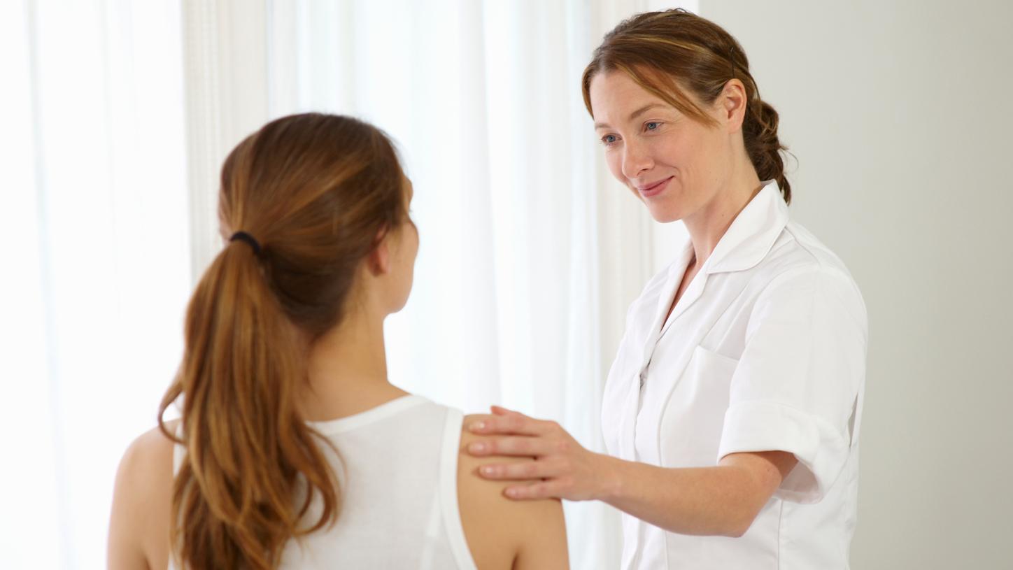 Enhancing patient comfort in breast imaging