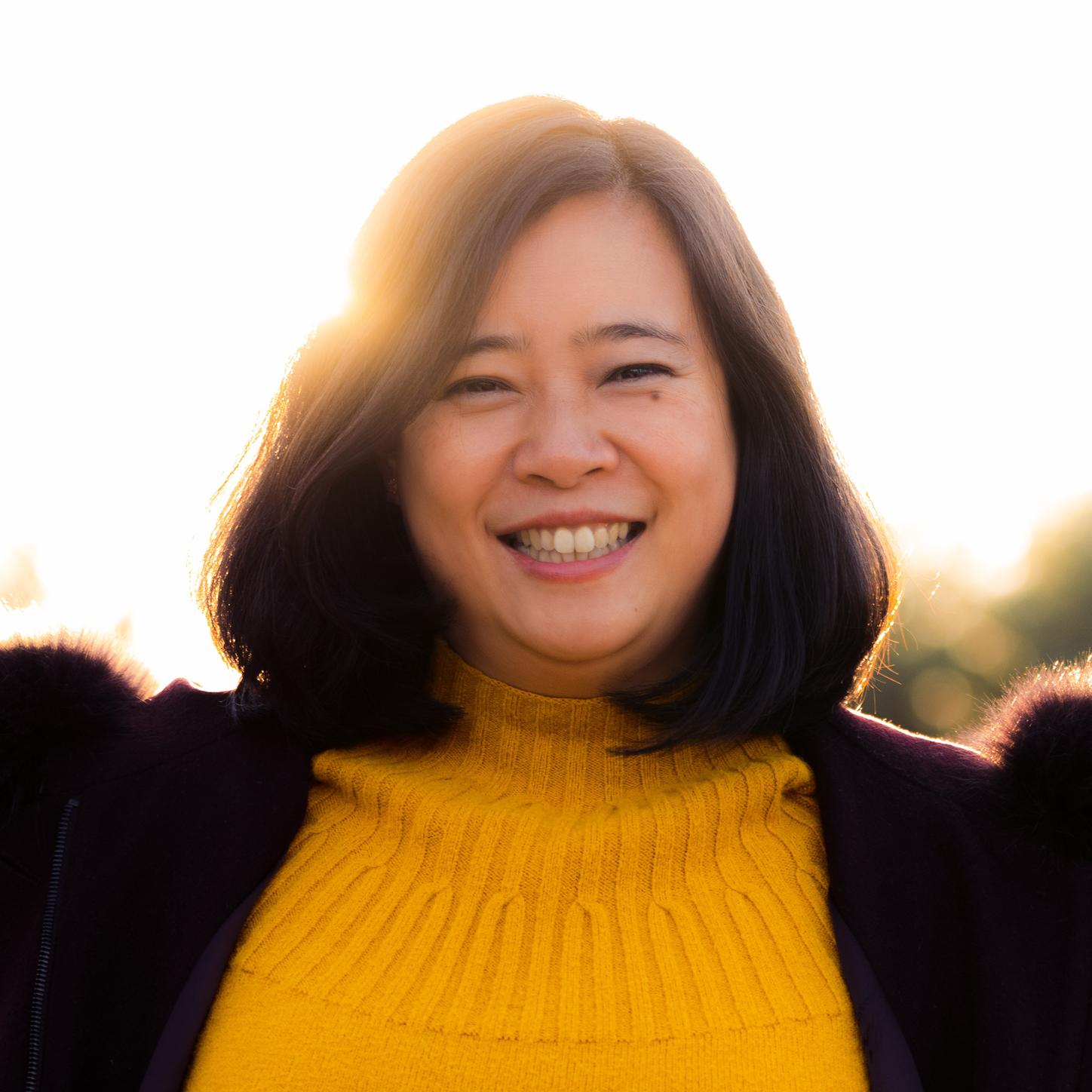 Portrait of a smiling Ren-Yi Lo.